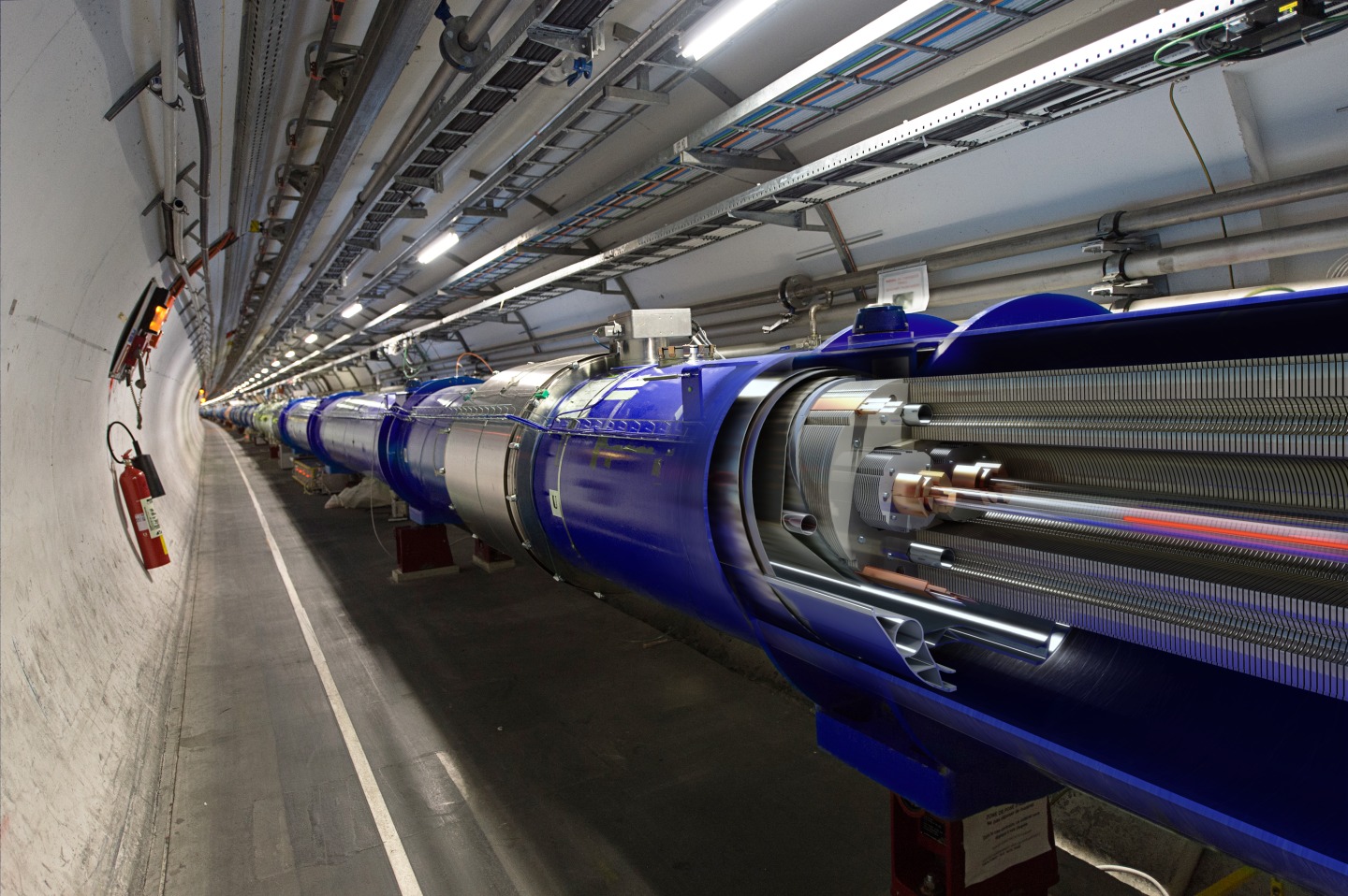 Acceleratore di particelle LHC all'intero di un tunnel, Cern di Ginevra